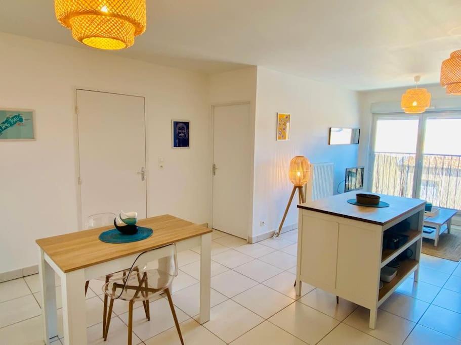 "Loulou" T1 Moderne Et Lumineux, Centre Ville, Wifi, Parking Sete Exterior photo